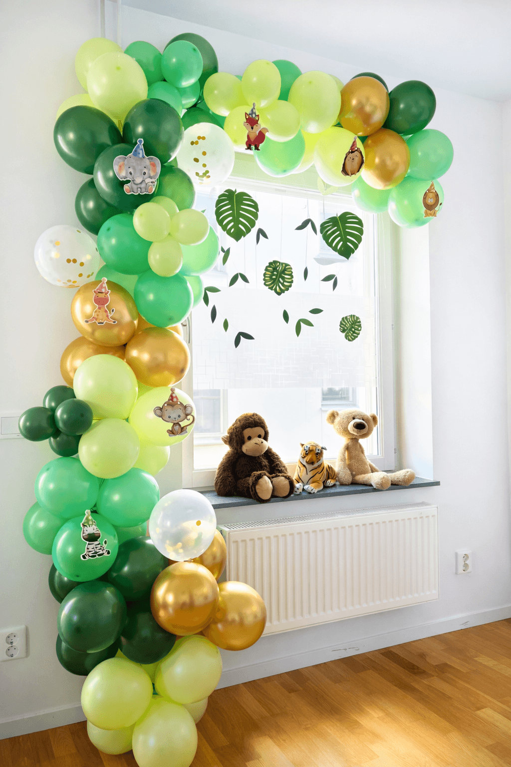 Ballongbåge med djungeltema för barnkalas